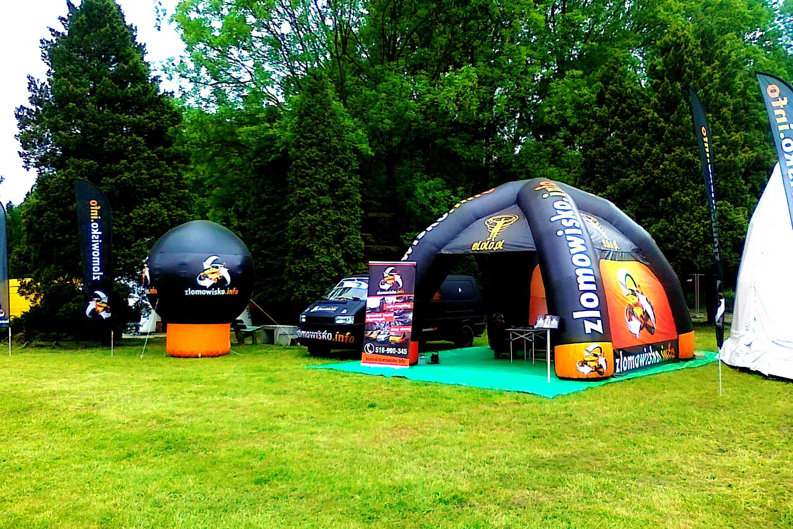 Pawilon firmy autorecykling - części samochodowe Pawilon firmy autorecykling - części samochodowe